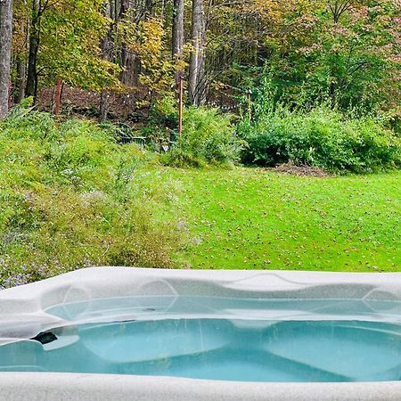 Cozy Cottage With Jacuzzi And Fire Pit And Reading Nook! Livingston Manor Extérieur photo
