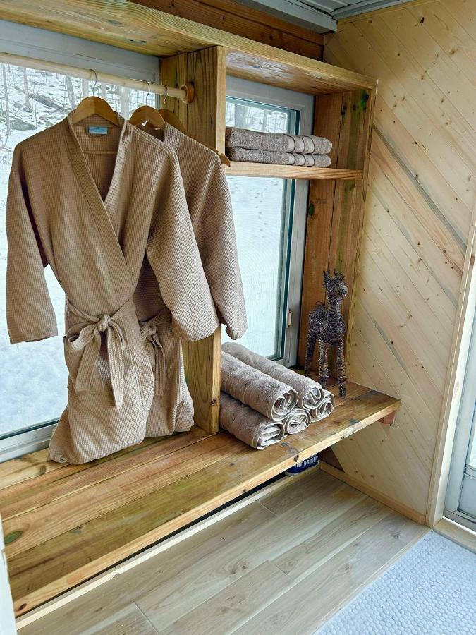 Cozy Cottage With Jacuzzi And Fire Pit And Reading Nook! Livingston Manor Extérieur photo