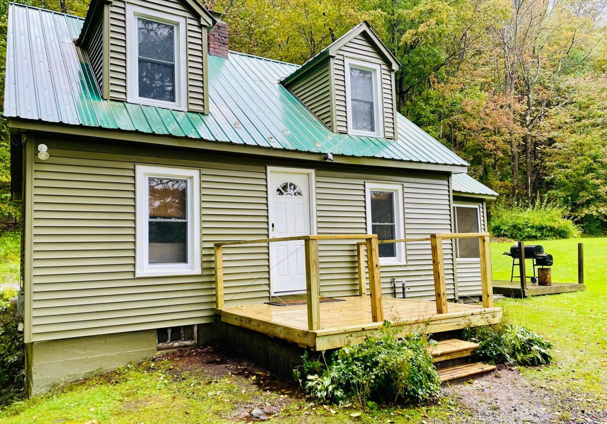 Cozy Cottage With Jacuzzi And Fire Pit And Reading Nook! Livingston Manor Extérieur photo